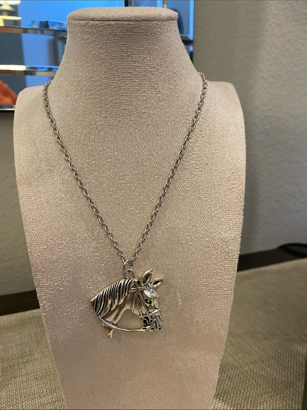 Silver Horse Head Pendant Necklace for horse lovers